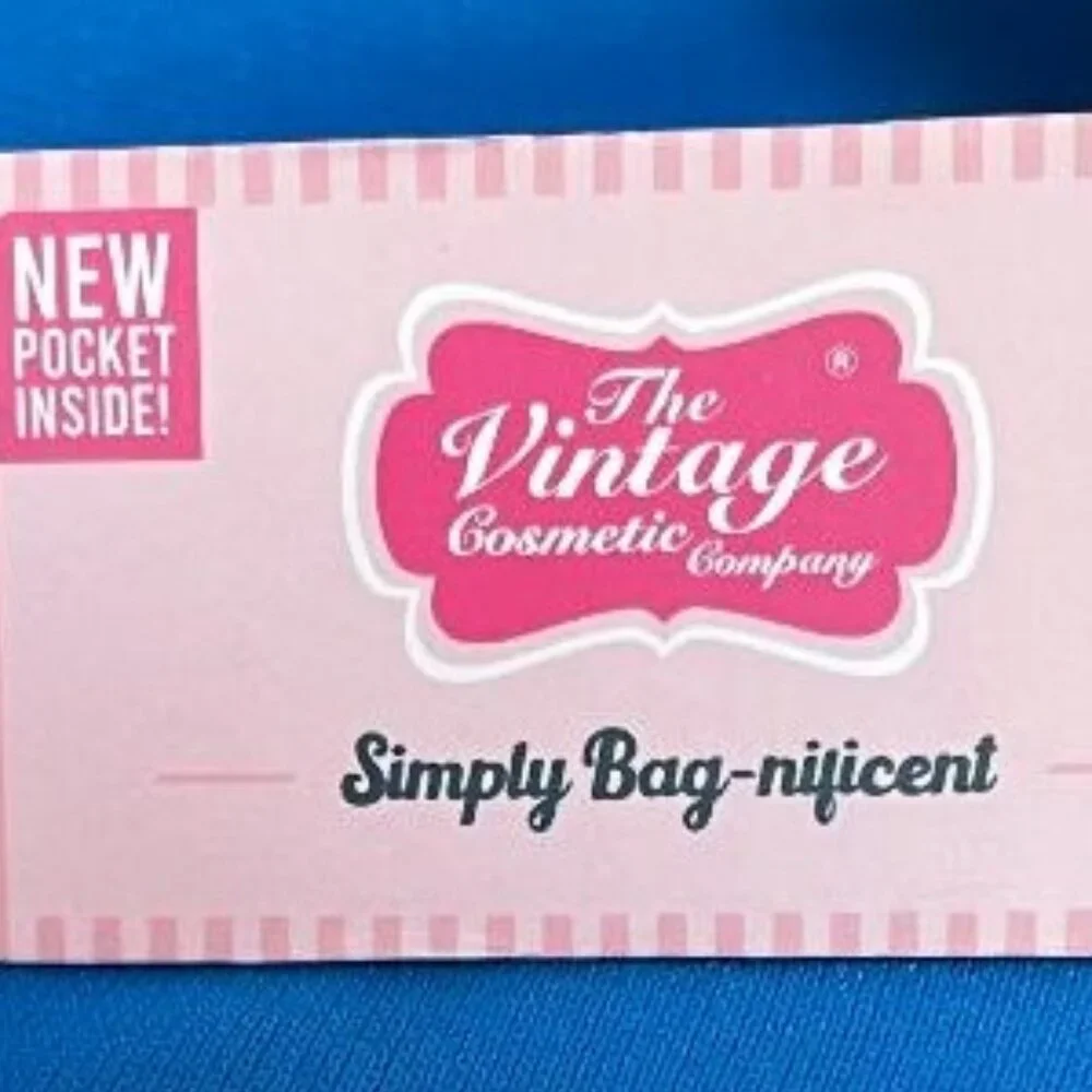 NWT ~ THE VINTAGE COSMETIC CO PINK RED LIP COSMETIC MAKE - UP TRAVEL BAG / CASE